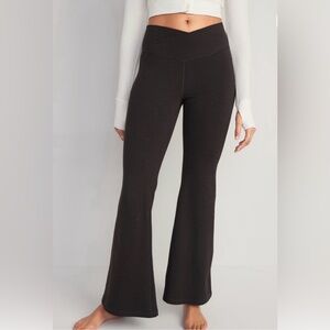 NWT Old Navy extra highrise super flare active yoga pants